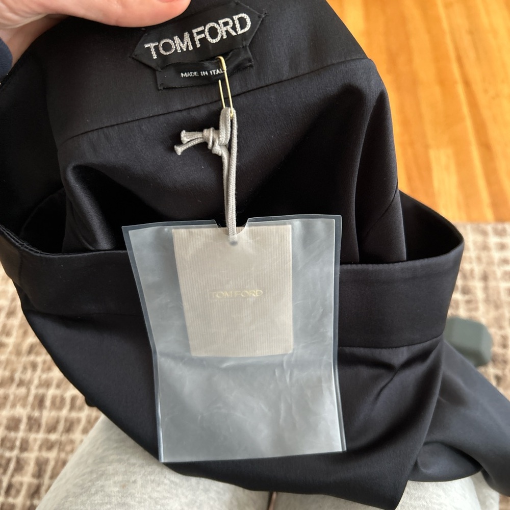 Tom Ford silk skirt with tags size 38/small
Originally $990